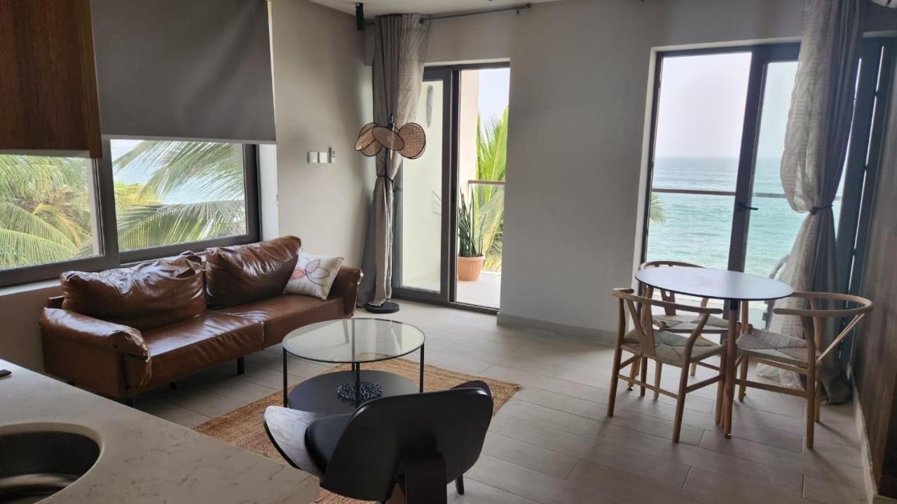 Serenity Terraces Beach, Hotel - Kokrobite Kültér fotó