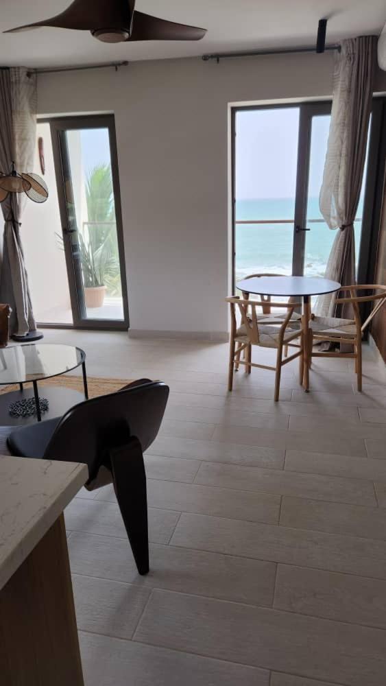 Serenity Terraces Beach, Hotel - Kokrobite Kültér fotó