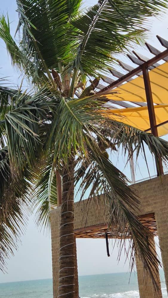 Serenity Terraces Beach, Hotel - Kokrobite Kültér fotó