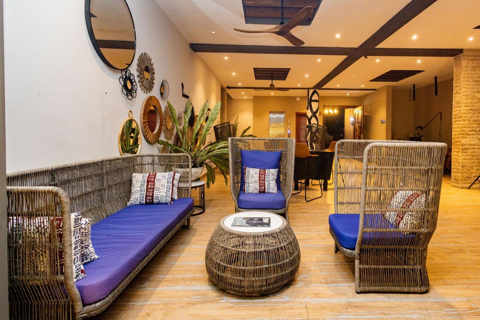 Serenity Terraces Beach, Hotel - Kokrobite Kültér fotó